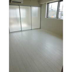 プレール・ドゥーク中野江原町のサムネイル