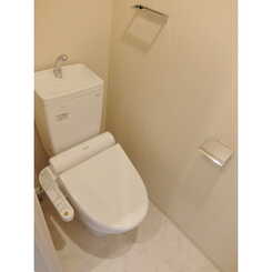 プレール・ドゥーク中野江原町のサムネイル