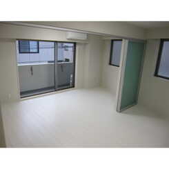 プレール・ドゥーク中野江原町のサムネイル