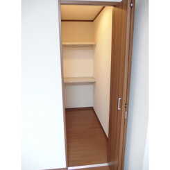 アムール ネージュ 弐番館のサムネイル