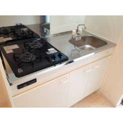 チャーリーズハウス根岸公園のサムネイル