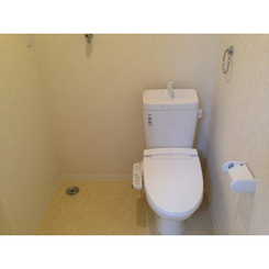 チャーリーズハウス根岸公園のサムネイル