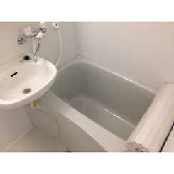 チャーリーズハウス根岸公園のサムネイル