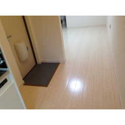 チャーリーズハウス根岸公園のサムネイル