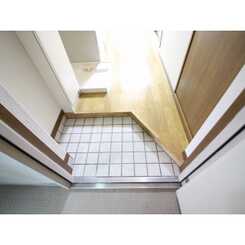 リヴイン国立のサムネイル