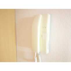 リヴイン国立のサムネイル