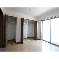 アムール　下渕のサムネイル