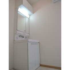 アムール シャイニーのサムネイル