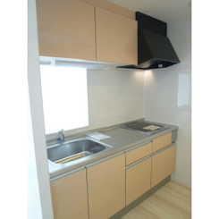 アムール鈴木のサムネイル