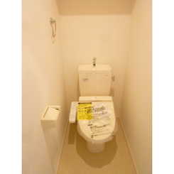 アムール鈴木のサムネイル