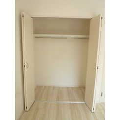 アムール鈴木のサムネイル