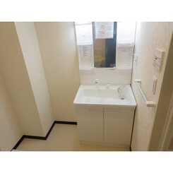 ロチュス・ルカルデのサムネイル