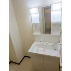 ロチュス・ルカルデのサムネイル