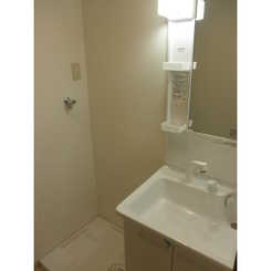 アムール レオのサムネイル