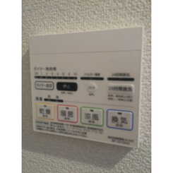 コンフォール片坪のサムネイル