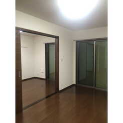 コンフォール片坪のサムネイル