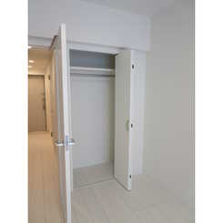 プレール・ドゥーク東中野のサムネイル