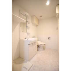 プレール・ドゥーク東中野のサムネイル