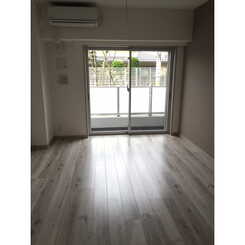 プレール・ドゥーク千歳烏山のサムネイル