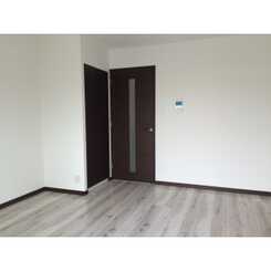 プレール・ドゥーク千歳烏山のサムネイル