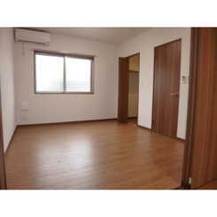 アムール M&Eのサムネイル