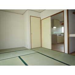 エステートピッコロのサムネイル