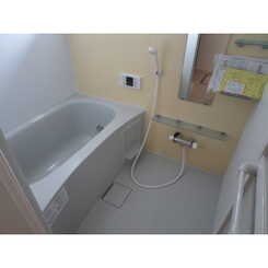 デュラ・カーサ宮前のサムネイル