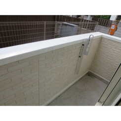 デュラ・カーサ宮前のサムネイル