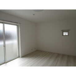 デュラ・カーサ宮前のサムネイル