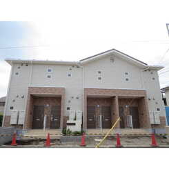 デュラ・カーサ宮前のサムネイル