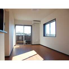 アムール Islandのサムネイル