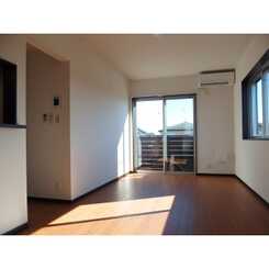 アムール Islandのサムネイル