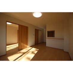 アムール Eastのサムネイル