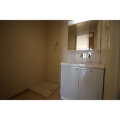 アムール Eastのサムネイル