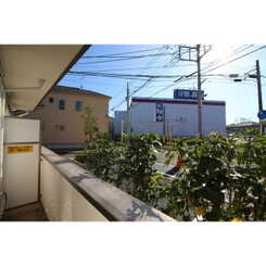 アムール Eastのサムネイル