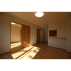 アムール Eastのサムネイル