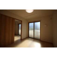 アムール Eastのサムネイル