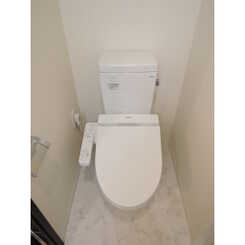 プレール・ドゥーク東新宿Ⅲのサムネイル