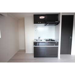 プレール・ドゥーク東新宿Ⅲのサムネイル