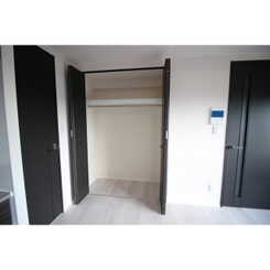 プレール・ドゥーク東新宿Ⅲのサムネイル