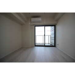 プレール・ドゥーク東新宿Ⅲのサムネイル