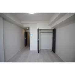 プレール・ドゥーク東新宿Ⅲのサムネイル