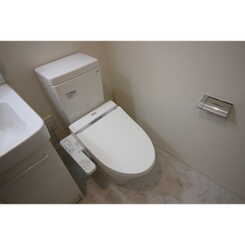 プレール・ドゥーク東新宿Ⅲのサムネイル