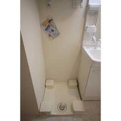 プレール・ドゥーク東新宿Ⅲのサムネイル