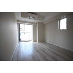 プレール・ドゥーク大塚のサムネイル