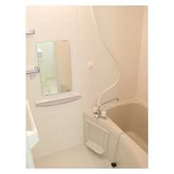 ラ・フロール鶴巻南のサムネイル