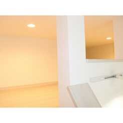 ラ・フロール鶴巻南のサムネイル