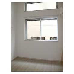 ラ・フロール鶴巻南のサムネイル