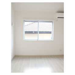 ラ・フロール鶴巻南のサムネイル