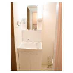 ラ・フロール鶴巻南のサムネイル